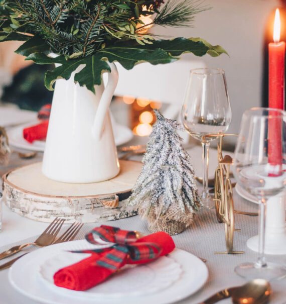 Christmas table setting